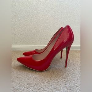 Elisabet Tang Women.